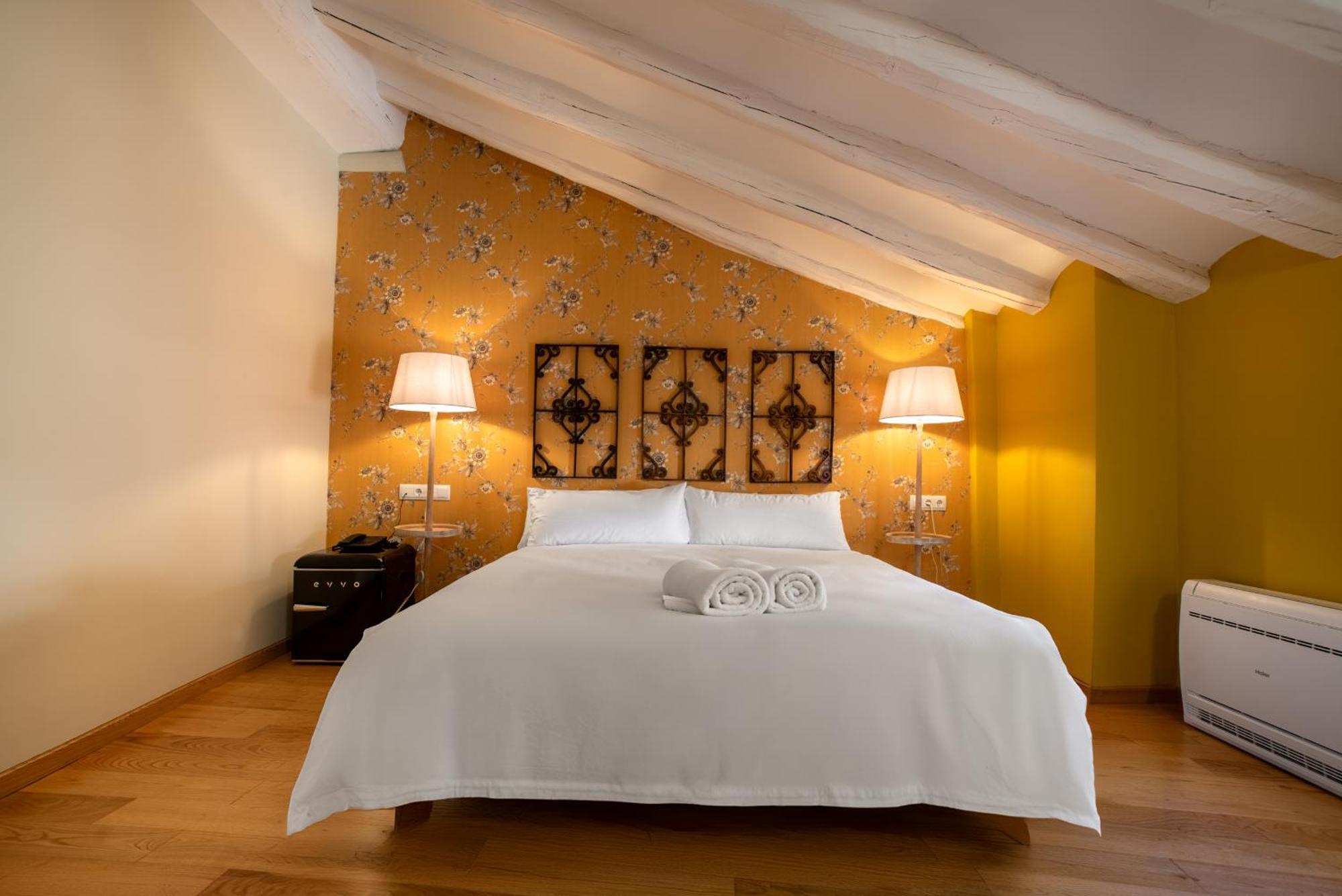 Cervera del Río Alhama Hotel-Boutique By Gonzalo Sesma מראה חיצוני תמונה
